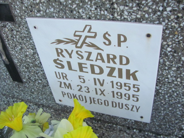 Ryszard Śledzik 1955 Dłużec gm. Piecki - Grobonet - Wyszukiwarka osób pochowanych